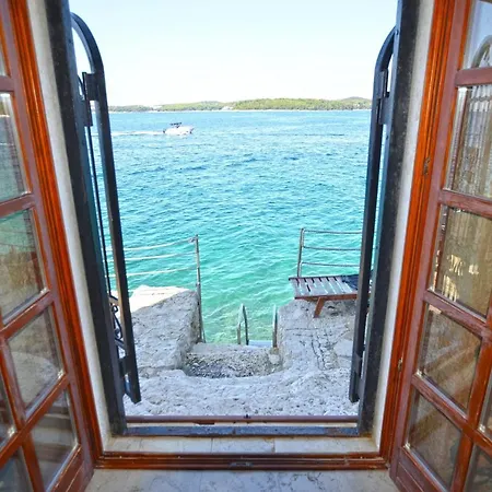 Apartment Chesa Konoba Rovinj