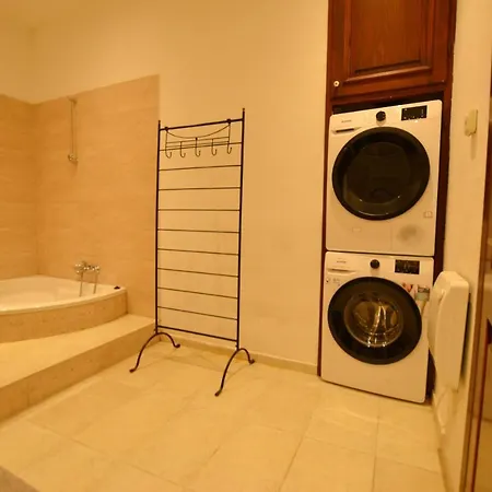 Apartment Chesa Konoba *