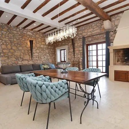 Chesa Konoba Apartment