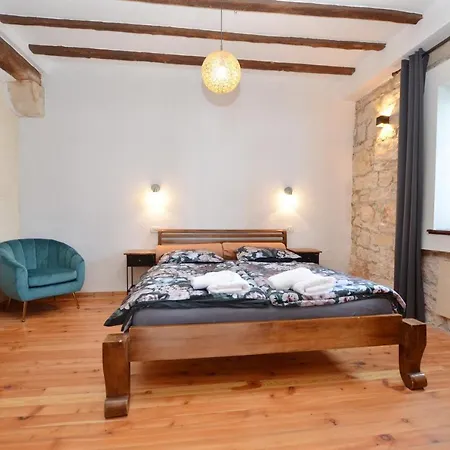 Apartment Chesa Konoba Rovinj