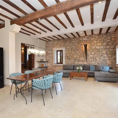 Apartment Chesa Konoba Rovinj