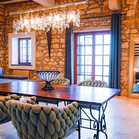 Chesa Konoba Apartament *